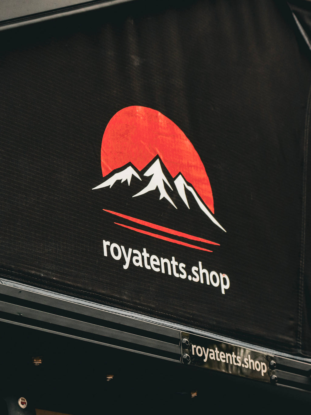 RoyaTents Cargo Rooftop Tent – Aluminium Triangle with X Hinge