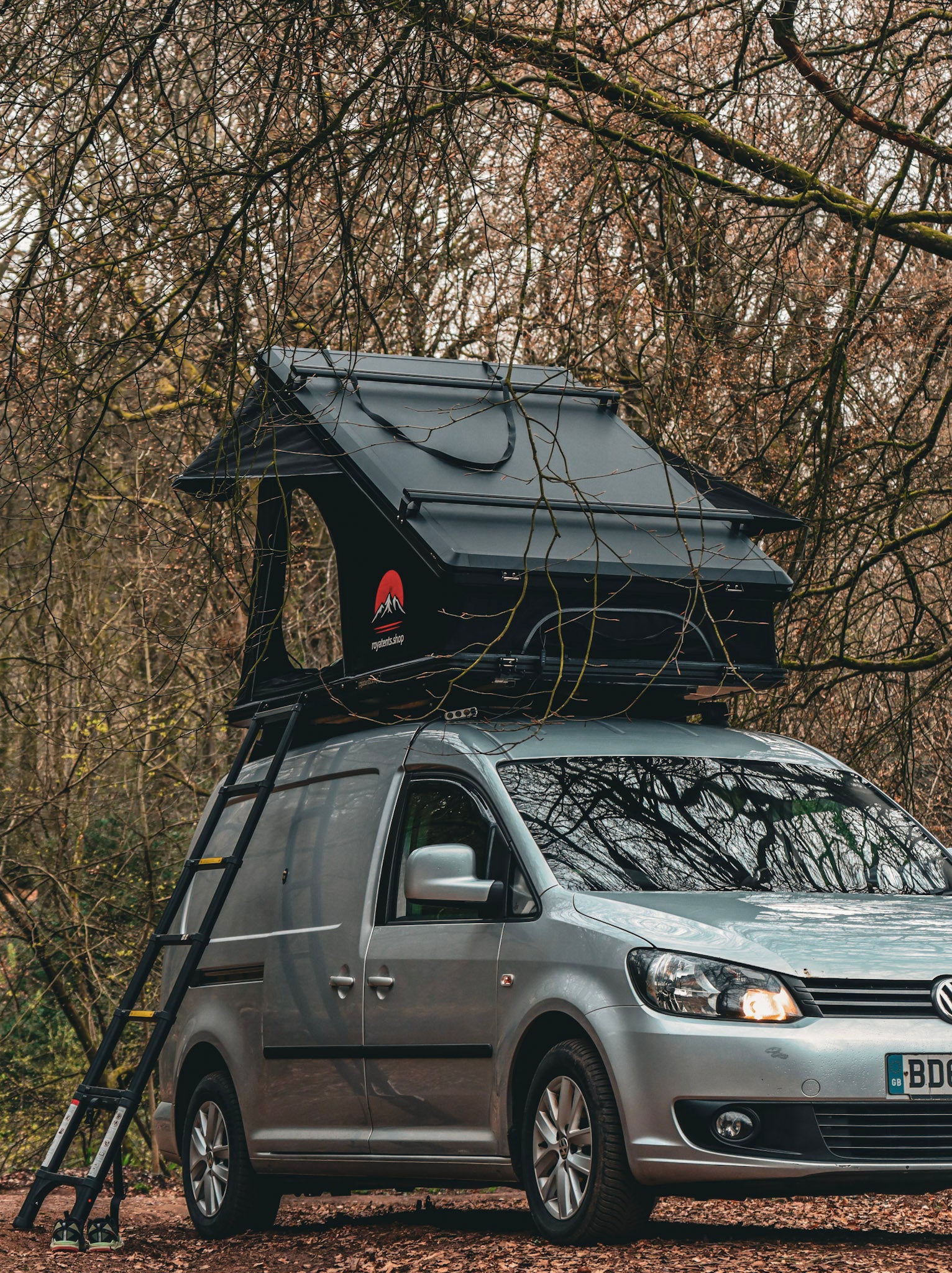 RoyaTents Cargo Rooftop Tent – Aluminium Triangle with X Hinge