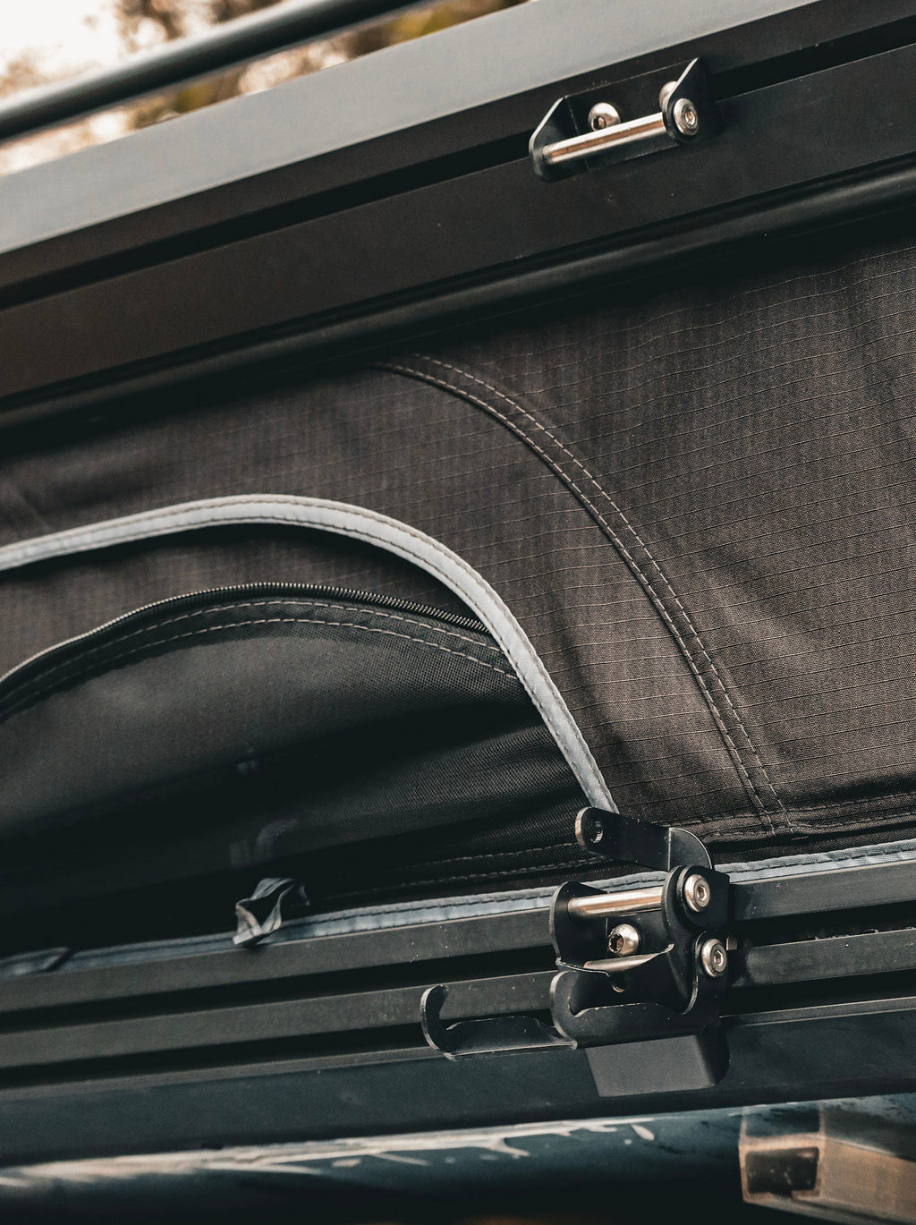 RoyaTents Cargo Rooftop Tent – Aluminium Triangle with X Hinge