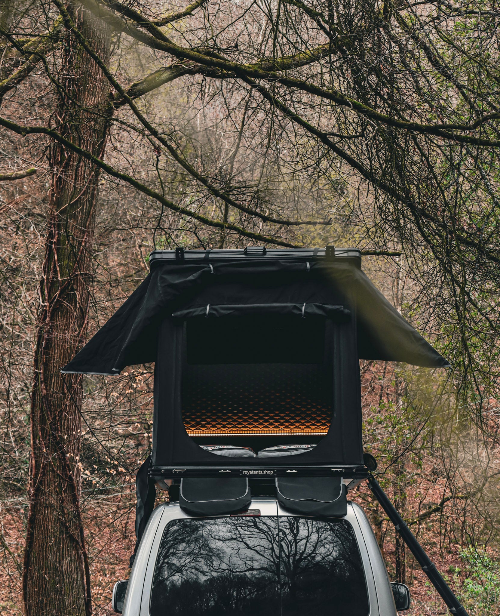 RoyaTents Cargo Rooftop Tent – Aluminium Triangle with X Hinge