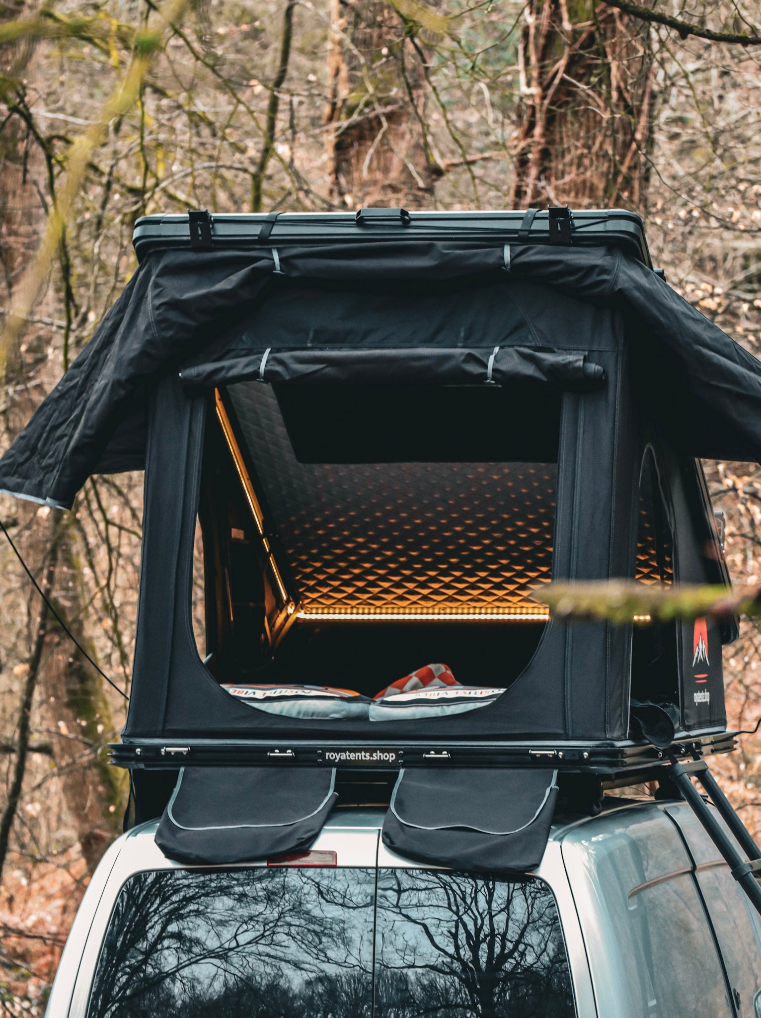 RoyaTents Cargo Rooftop Tent – Aluminium Triangle with X Hinge