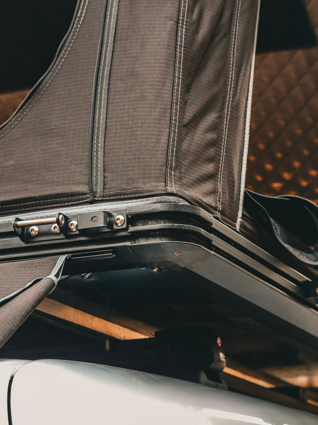 RoyaTents Cargo Rooftop Tent – Aluminium Triangle with X Hinge
