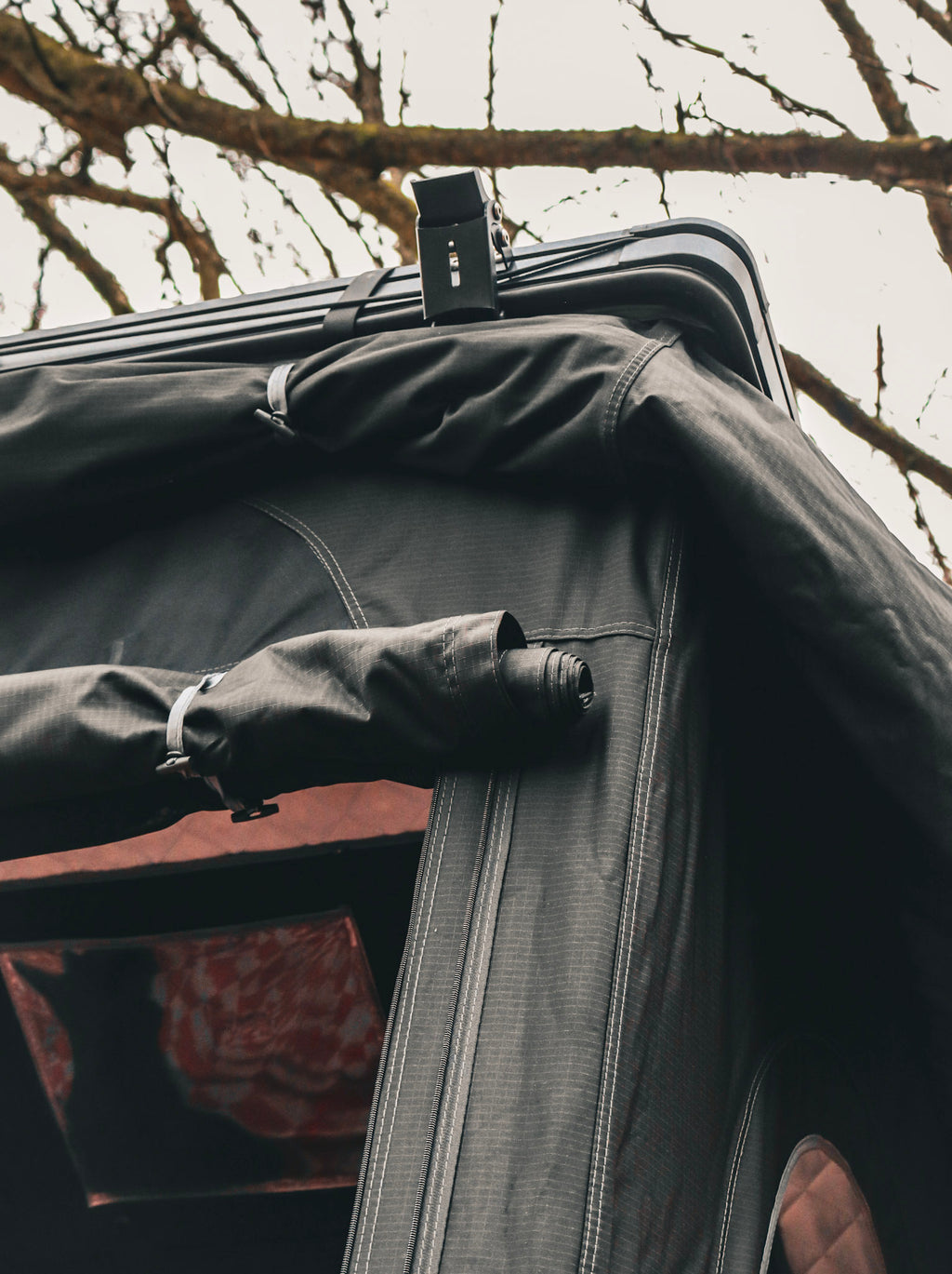 RoyaTents Cargo Rooftop Tent – Aluminium Triangle with X Hinge