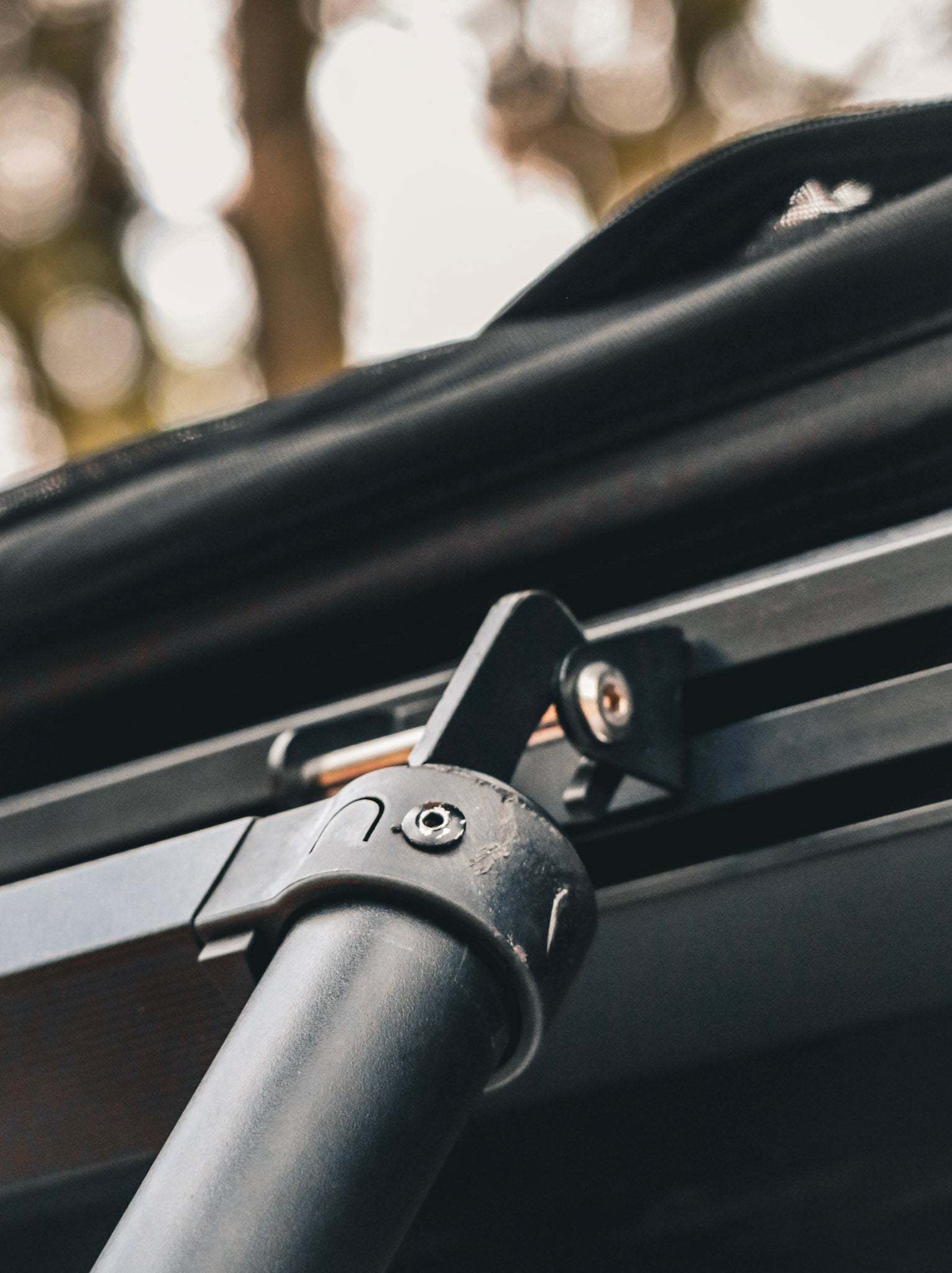 RoyaTents Cargo Rooftop Tent – Aluminium Triangle with X Hinge